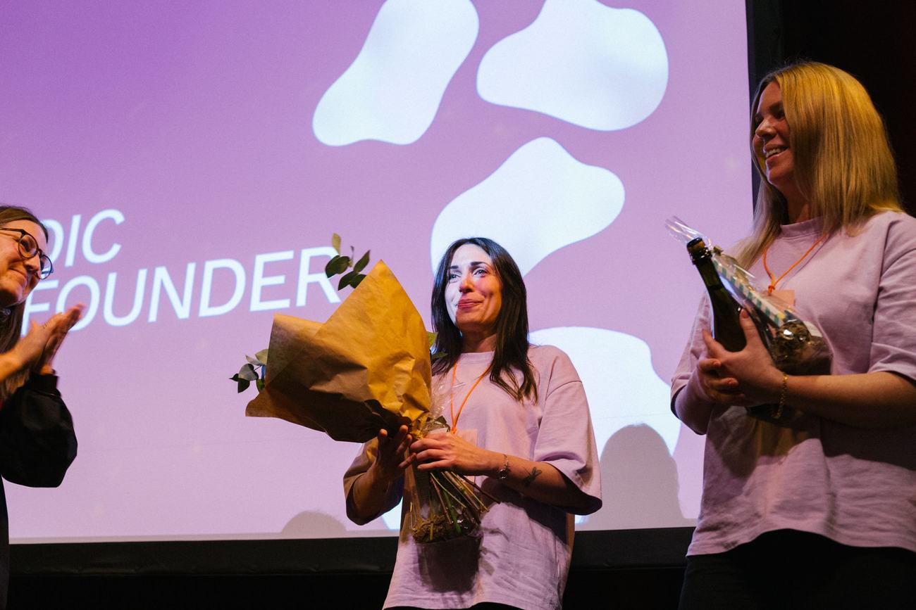 Linda on stage at Nordic Female Founder